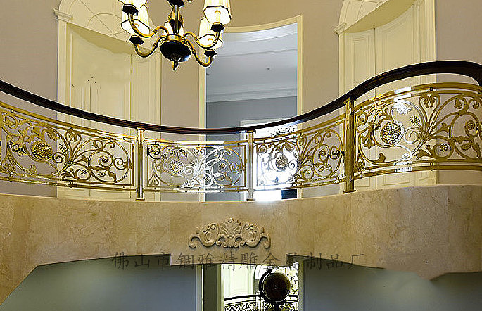 铝艺雕花镀金别墅旋转楼梯护栏（图ZMjAzMTcxMDQw） - 其他工业/产品 - 站酷设计师锢雅17727322215原创素材 - 站酷ZCOOL