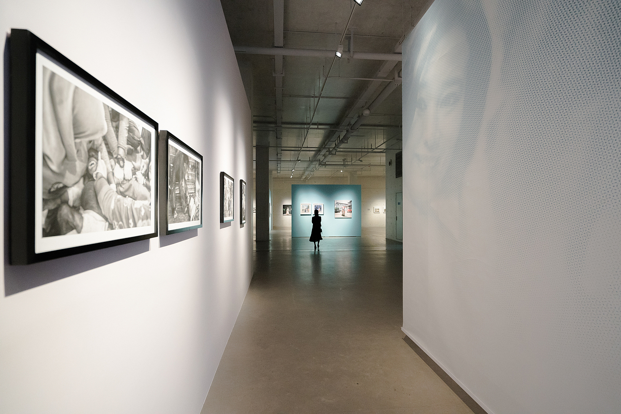 展陈设计丨 她影像——亚洲女性摄影师作品联展(图ZMjc0NDcwNTI0) - 展陈设计 - 站酷设计师格局创界文化原创素材 - 站酷ZCOOL