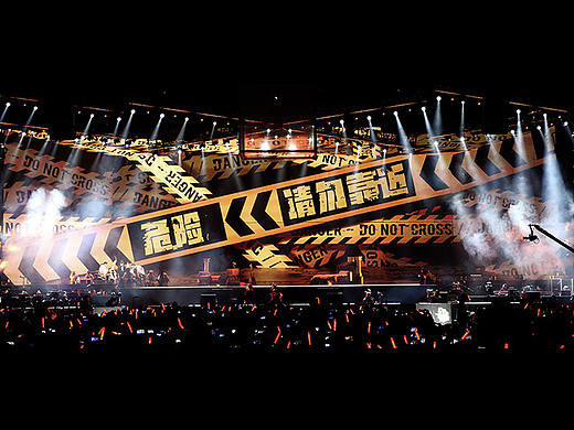 易烊千玺「玊尔」演唱会舞台视觉 vj