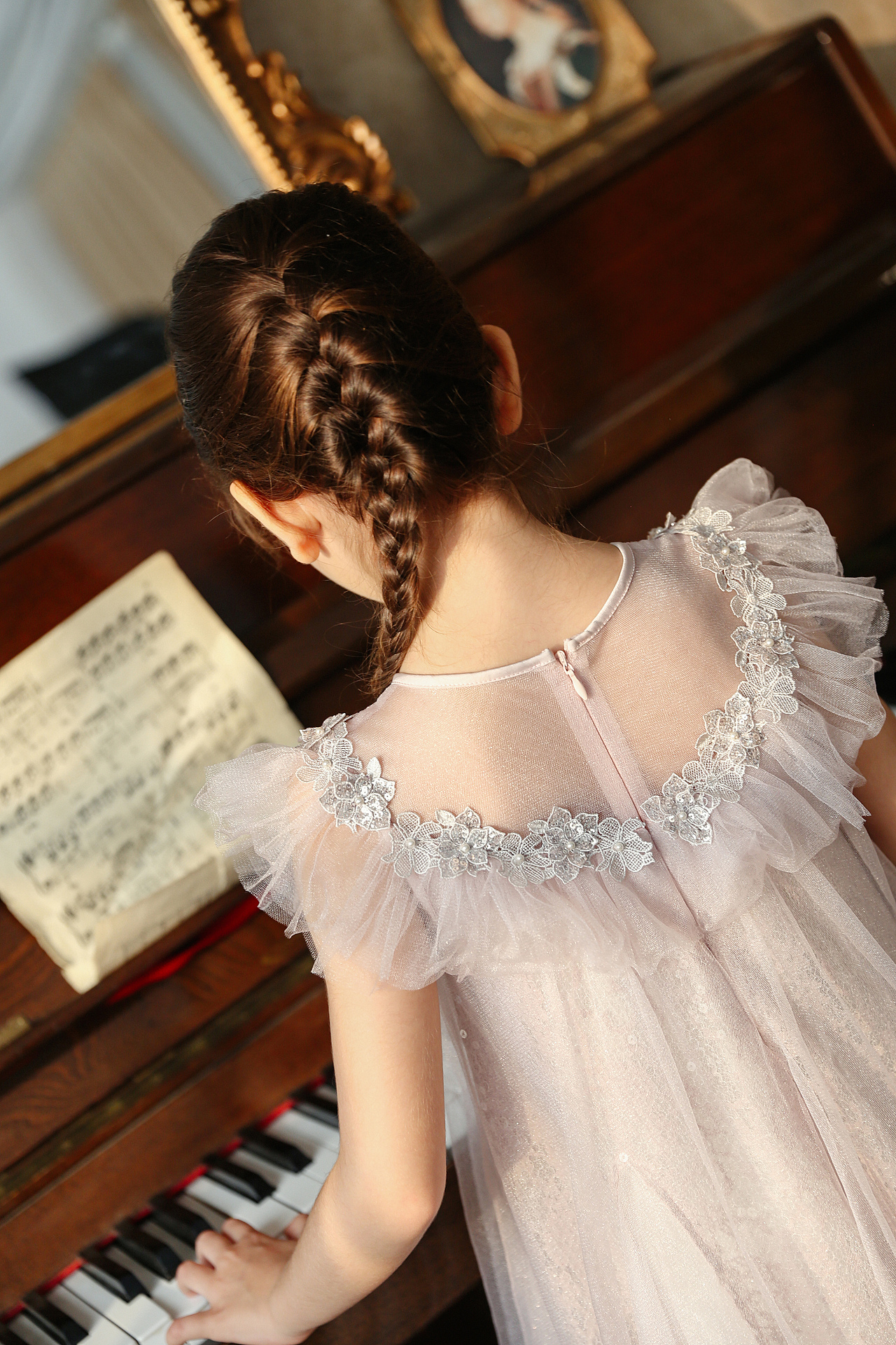 服装｜PURESHARE 2021SS LOOKBOOK（图ZMjQ5ODU4NzAw） - 人像摄影 - 站酷设计师Garuuu原创素材 - 站酷ZCOOL