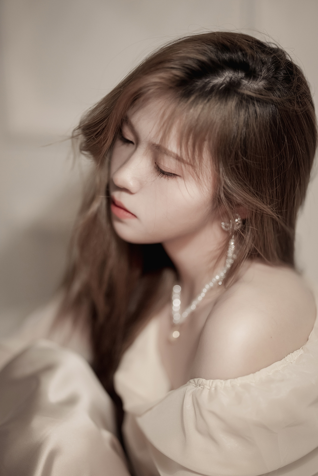 室内人像 | 情绪写真|摄影|人像摄影|乱按快门的牛肉面 - 原创作品