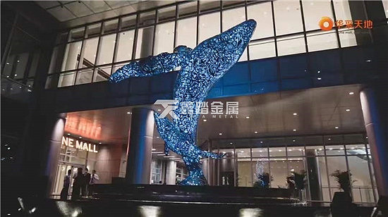 镂空花纹不锈钢白钢鲸鱼雕塑 海洋动物主题雕塑系列（图ZMjg5MzMwNTc2） - 雕塑 - 站酷设计师高端金属制品原创素材 - 站酷ZCOOL