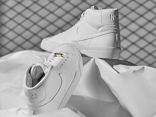 耐克高邦复古