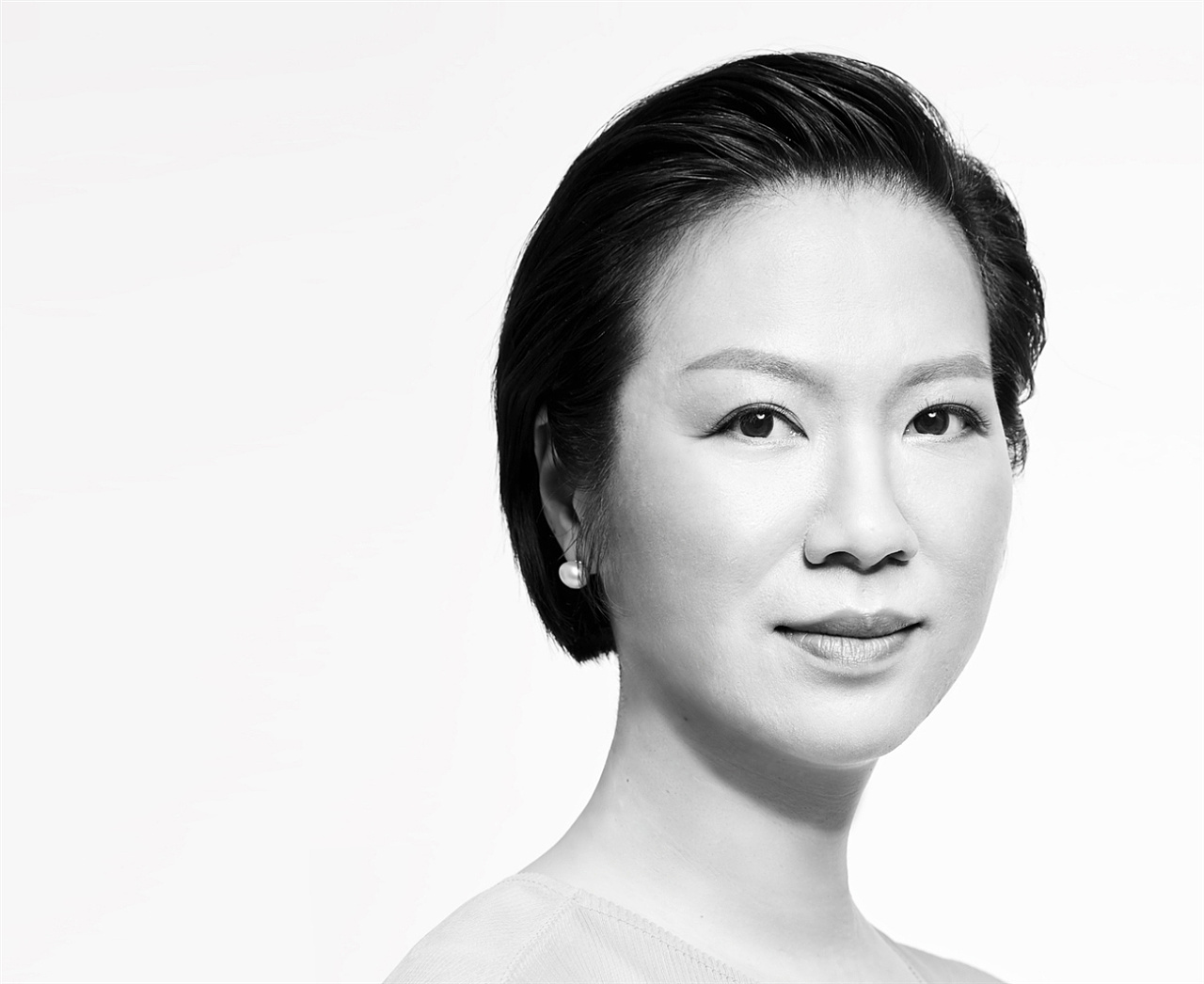 大优品牌王方形象照企业家肖像宣传照人像团队照