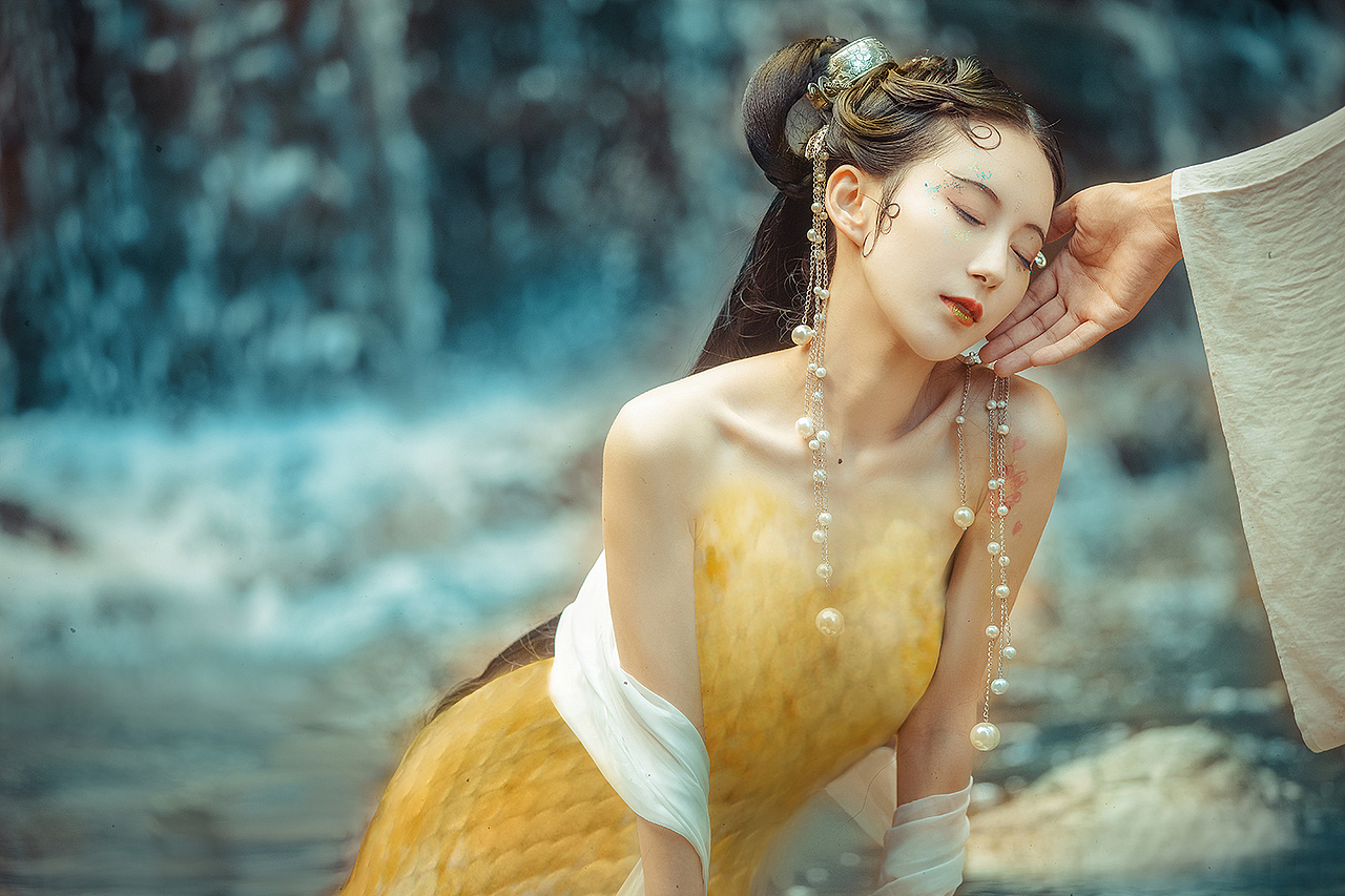 【灵仙圖志·锦鲤】