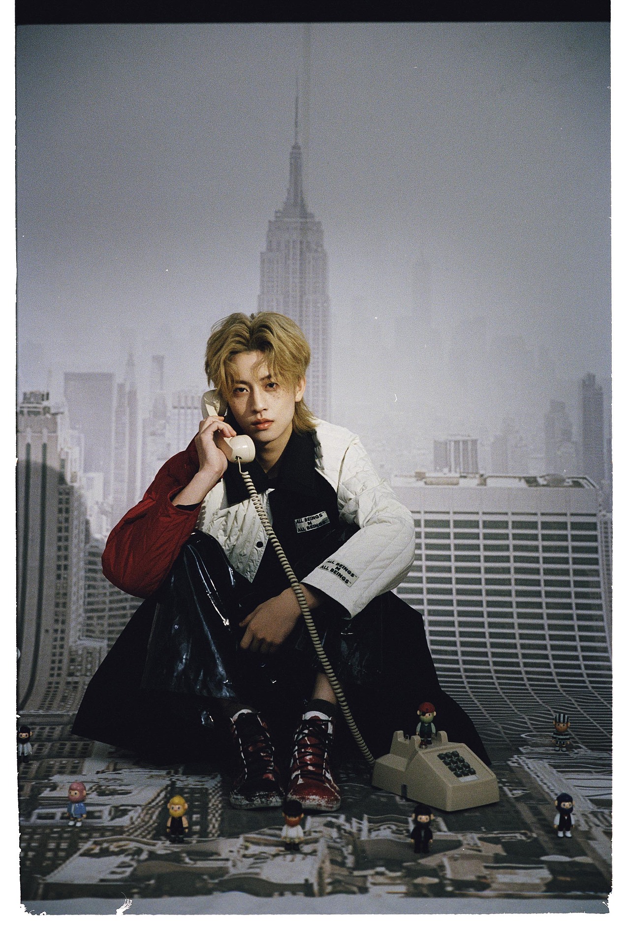 《AIOT》内页刊拍摄（图ZMjkxNDQ4Mjky） - 人像摄影 - 站酷设计师NOSeriousOffice原创素材 - 站酷ZCOOL