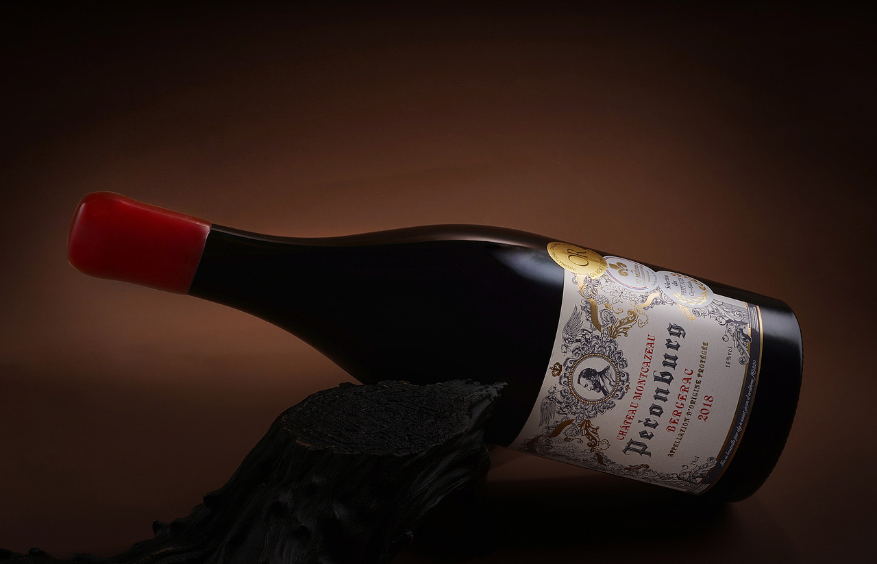 贝龙堡x找玖创意 I 带你重回工业时代的法国（图ZMjc5OTQwMzk2） - 包装 - 站酷设计师找玖创意原创素材 - 站酷ZCOOL