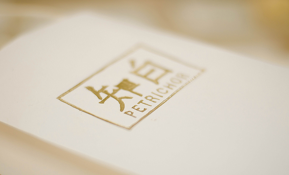 “知白”丝瓜络包装设计（图ZNjEzMjU0NDA=） - 包装 - 站酷设计师空白宇宙原创素材 - 站酷ZCOOL