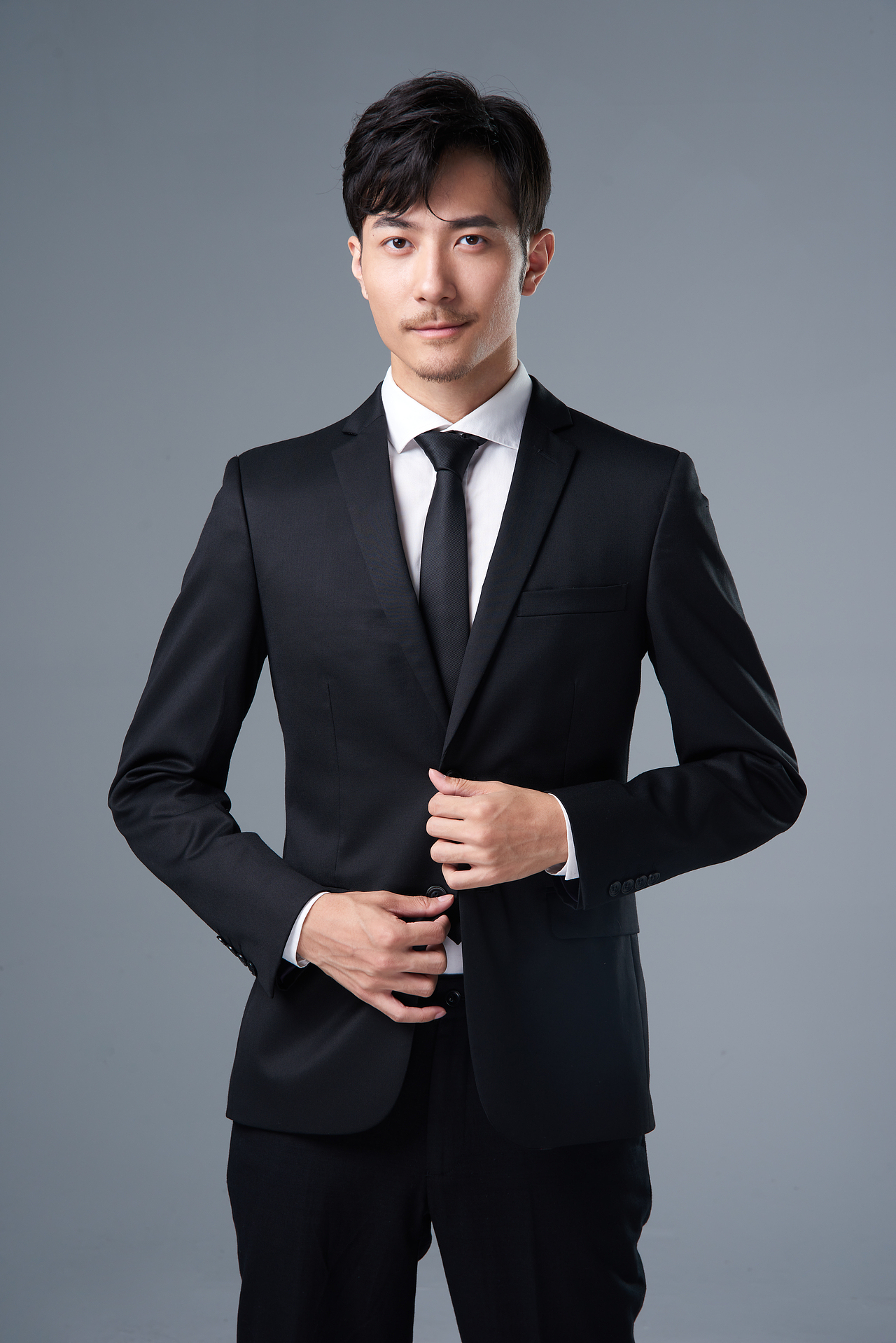 职业形象（图ZMjMxNTU0NzYw） - 人像摄影 - 站酷设计师摄影师满亚军原创素材 - 站酷ZCOOL