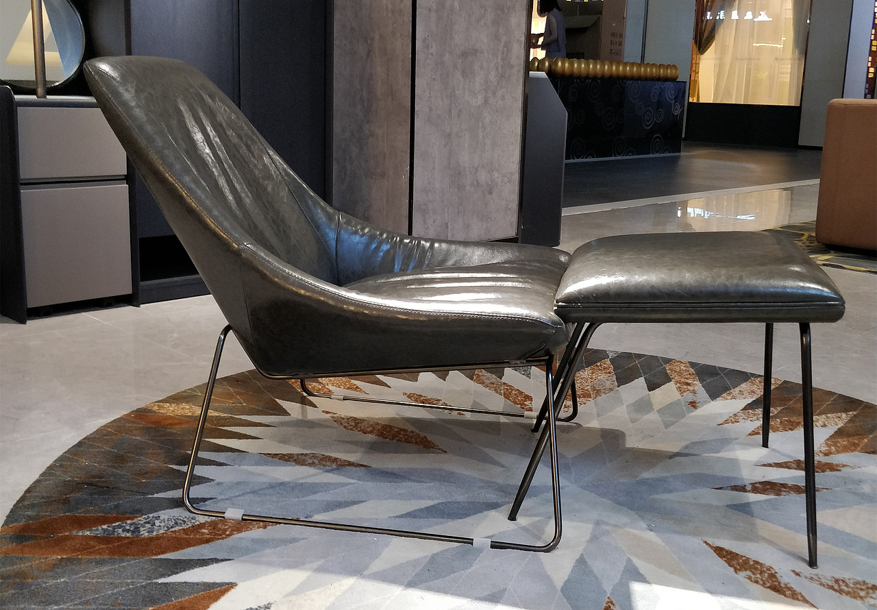 休闲躺椅实物与效果图