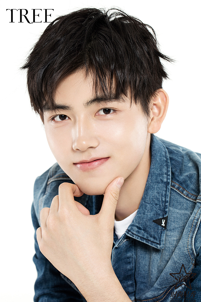 陈飞宇— —半男人,一半男孩 ——大树时尚(图ZODgwMTQ4NjQ=) - 人像摄影 - 站酷设计师大树时尚原创素材 - 站酷ZCOOL