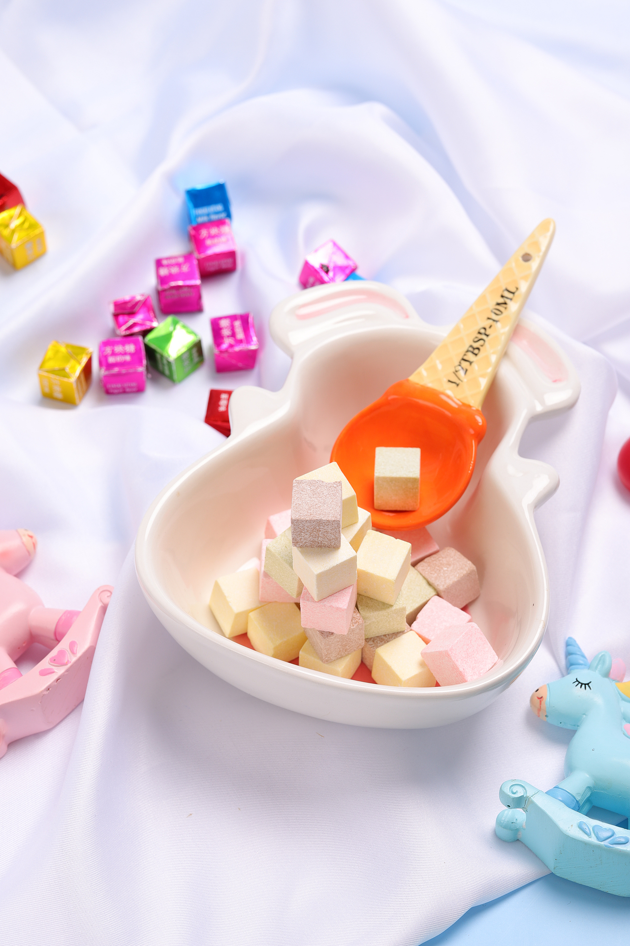 方块糖方糖糖果彩糖彩虹糖硬糖糖果