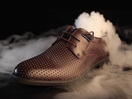 淘宝透气男士皮鞋视频拍摄 鞋子冒烟（个人主页-ZMzY0MzE1MTI=） - 影视后期 - 站酷设计师感恩的心123原创素材 - 站酷ZCOOL