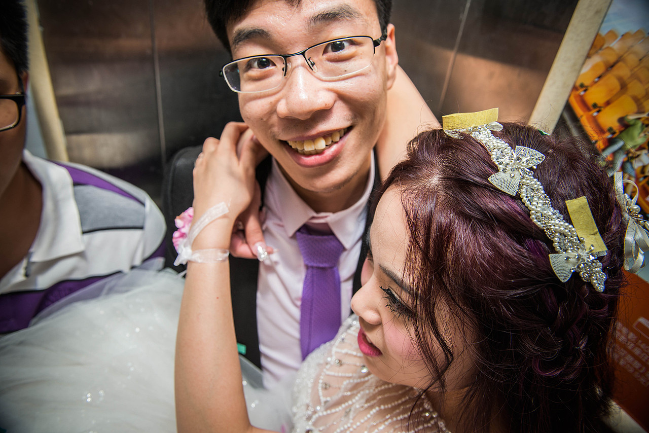 摄影师胡克婚礼跟拍作品 (武汉)（图ZMjAxMDI4NzY=） - 人文/纪实摄影 - 站酷设计师胡克原创素材 - 站酷ZCOOL