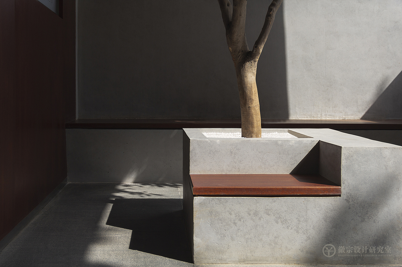 感知与叙事的书屋