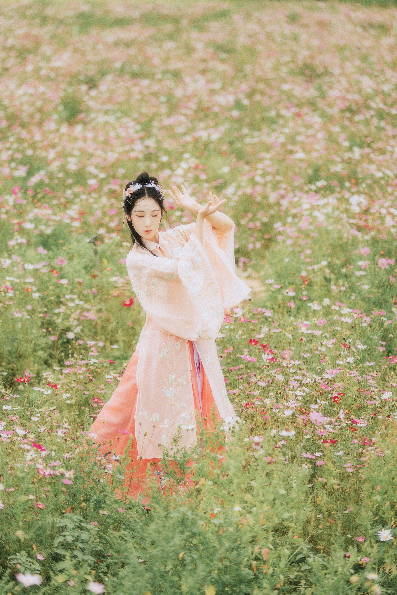 繁花孤影（图ZMjA1ODMzMzc2） - 人像摄影 - 站酷设计师若寒Rock原创素材 - 站酷ZCOOL