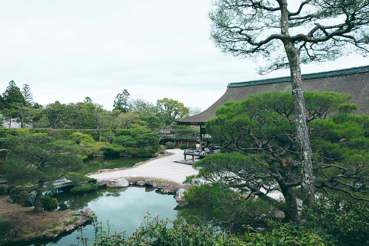私宅中的日本枯山水—重森三玲庭园美术馆 - 知乎