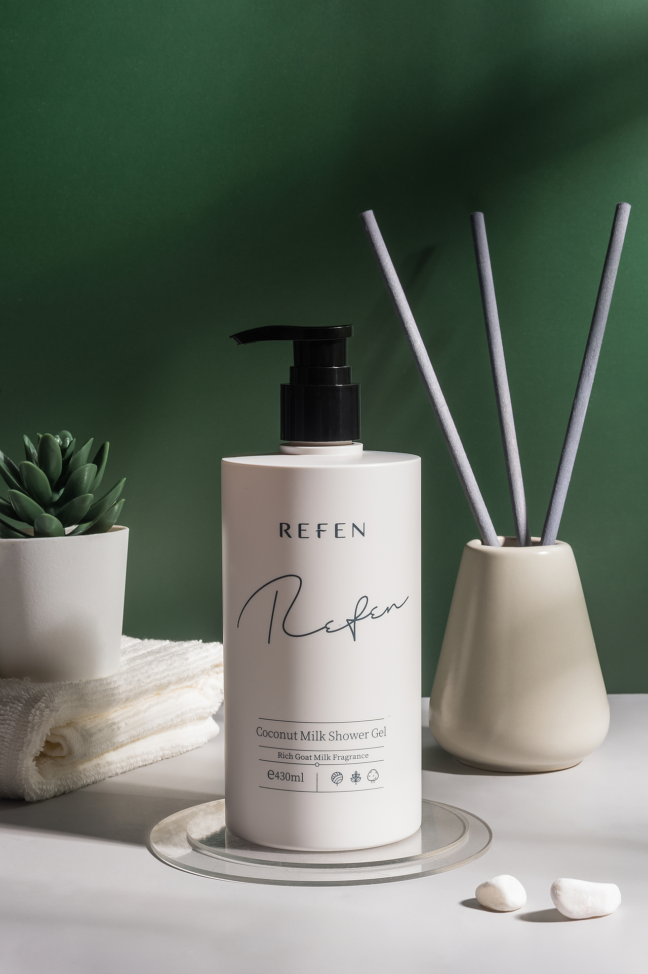 彩色沐浴露摄影（图ZMjEwMTY5MzU2） - 产品摄影 - 站酷设计师摄影师张剑原创素材 - 站酷ZCOOL