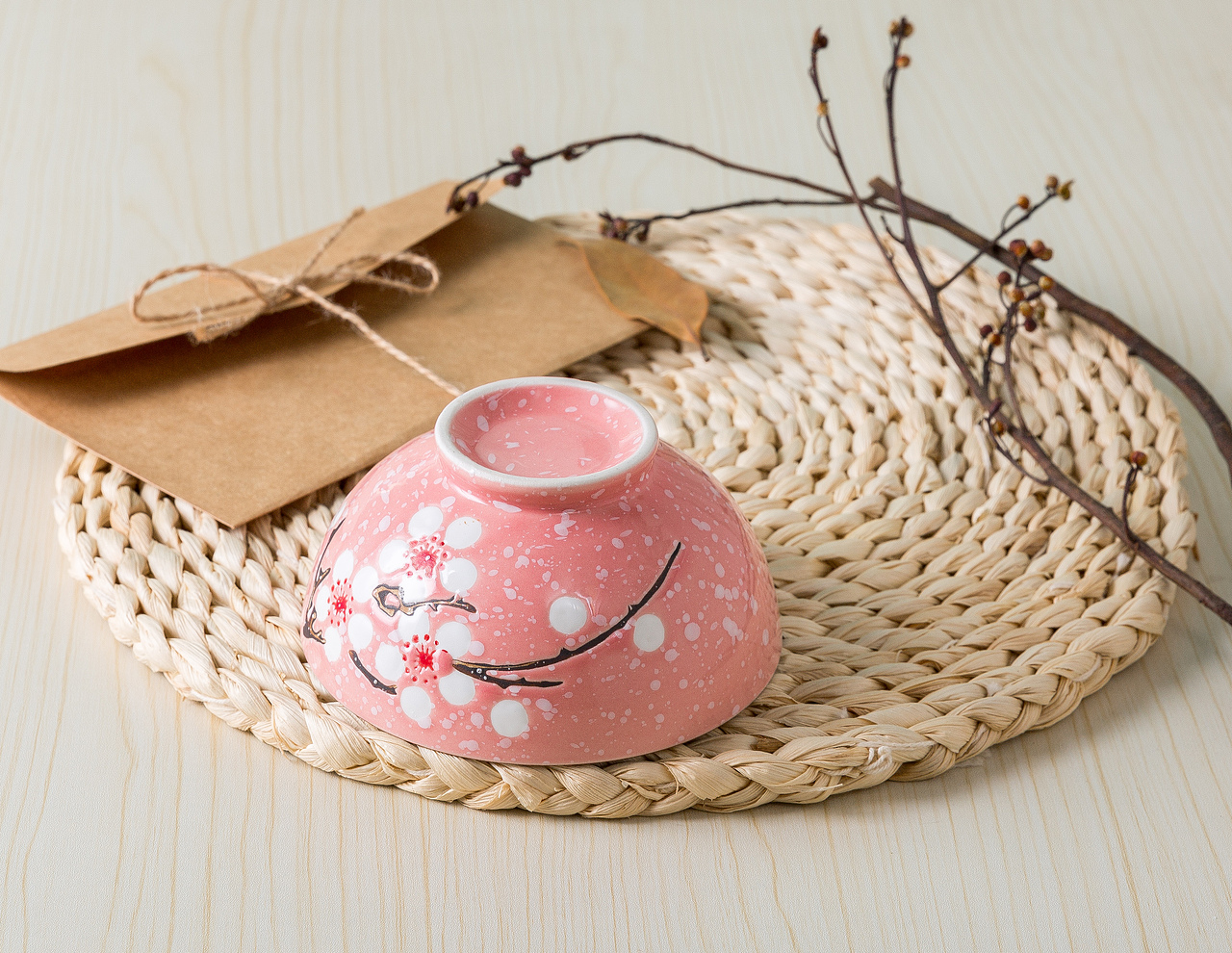 新中式风格飘雪梅花碗碟套装