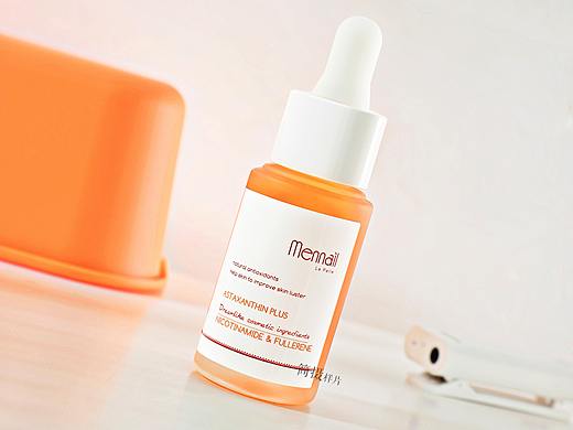 化妆品拍摄 精华素 淘宝电商摄影样片 仿C4D