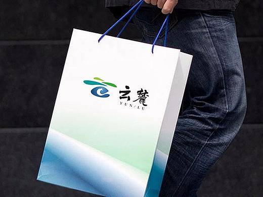 云麓酒庄品牌设计