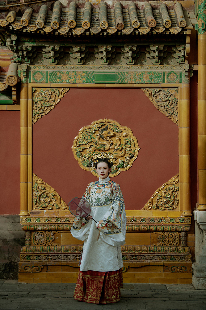 故宫里（图ZMTQ1NjEyNjky） - 修图/后期 - 站酷设计师牛梅子原创素材 - 站酷ZCOOL