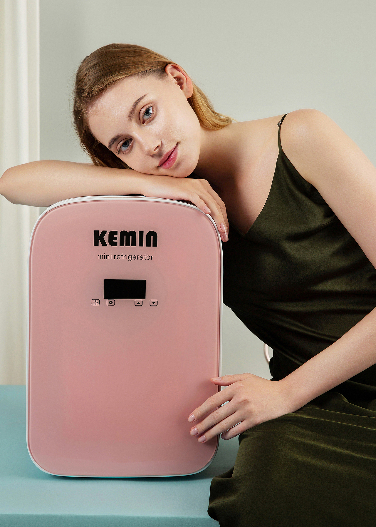 科敏小冰箱（图ZMjMyMzA4NDI0） - 人像摄影 - 站酷设计师Junwzi原创素材 - 站酷ZCOOL