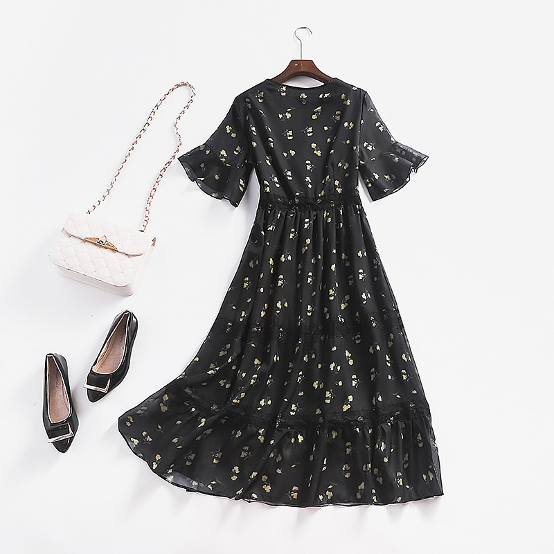 连衣裙平铺拍摄（图ZMjY1NzM5ODQ0） - 产品摄影 - 站酷设计师玲动Lytton原创素材 - 站酷ZCOOL