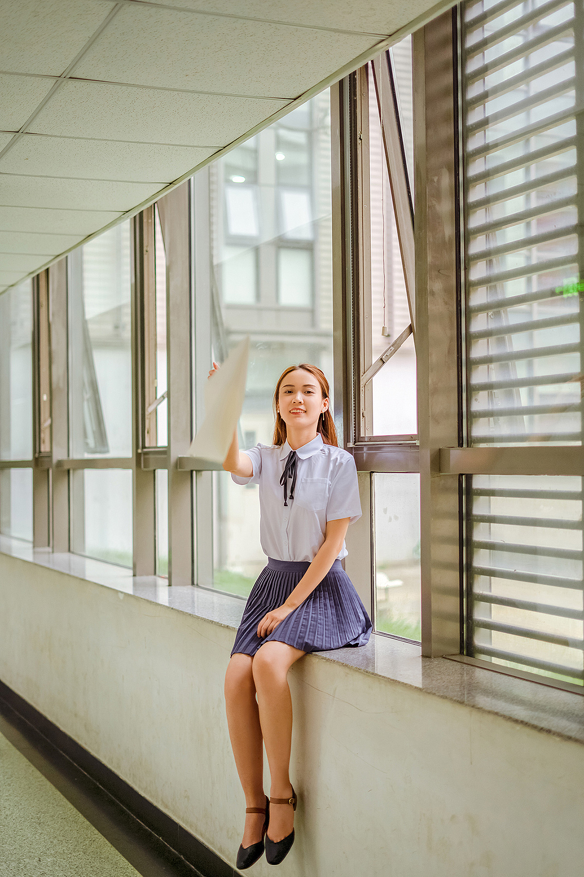 毕业季/北体女生毕业照（图ZMTcyMTEyODIw） - 人像摄影 - 站酷设计师唐景词原创素材 - 站酷ZCOOL