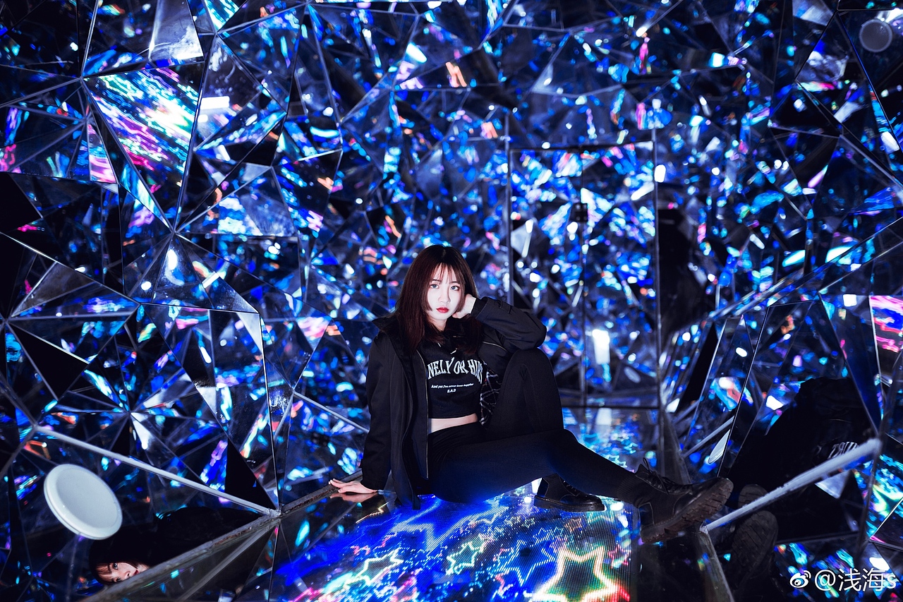 星空艺术馆、失恋博物馆、网红馆等暖场活动道具