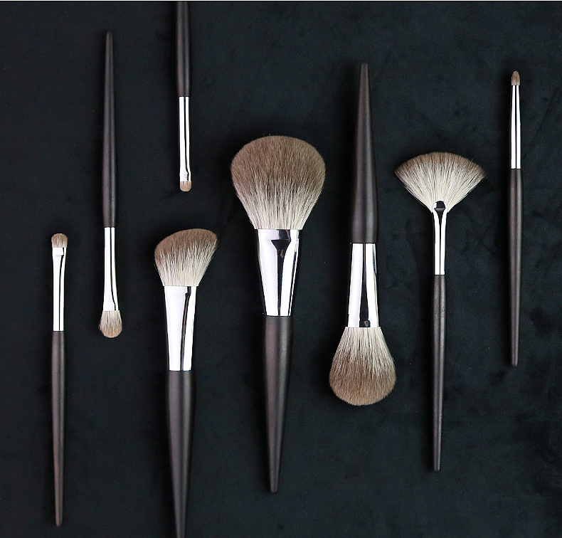 志云网络-化妆刷