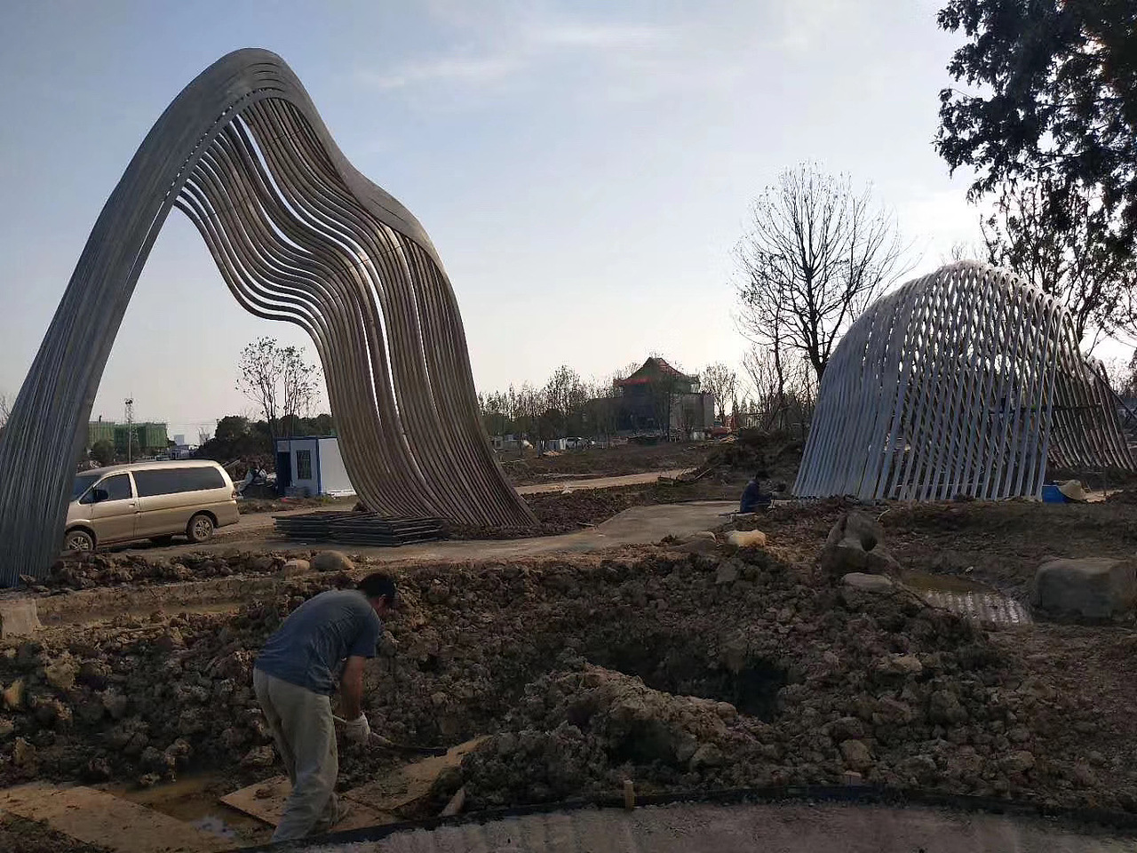 荆门-园博园-不锈钢假山⛰️制作-安装-过程展示（图ZMzQ4Nzc4Nzg4） - 雕塑 - 站酷设计师德森雕塑标识景观原创素材 - 站酷ZCOOL