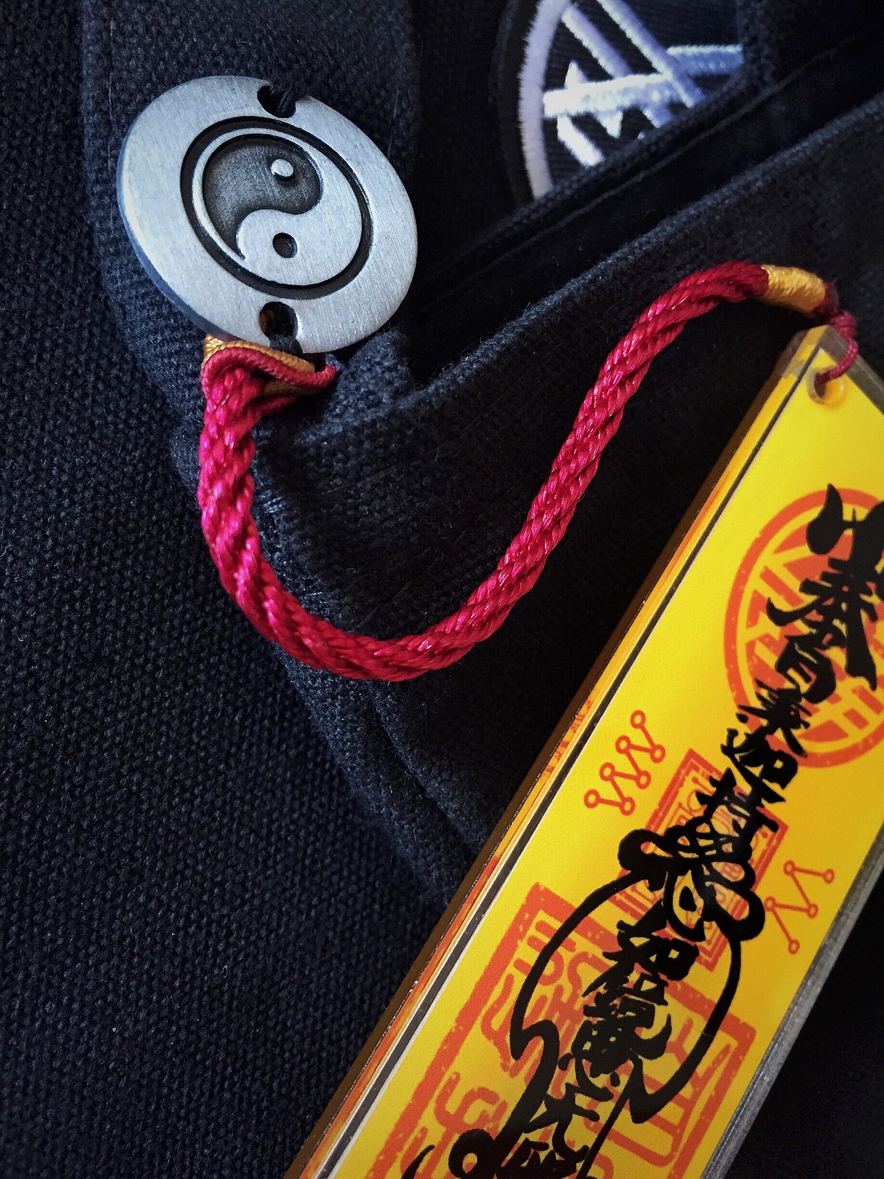 致敬《道士下山》道教风格--正一派道士的周边概念产品（图ZMjk3OTI2NDA=） - 其他服装 - 站酷设计师saycr原创素材 - 站酷ZCOOL