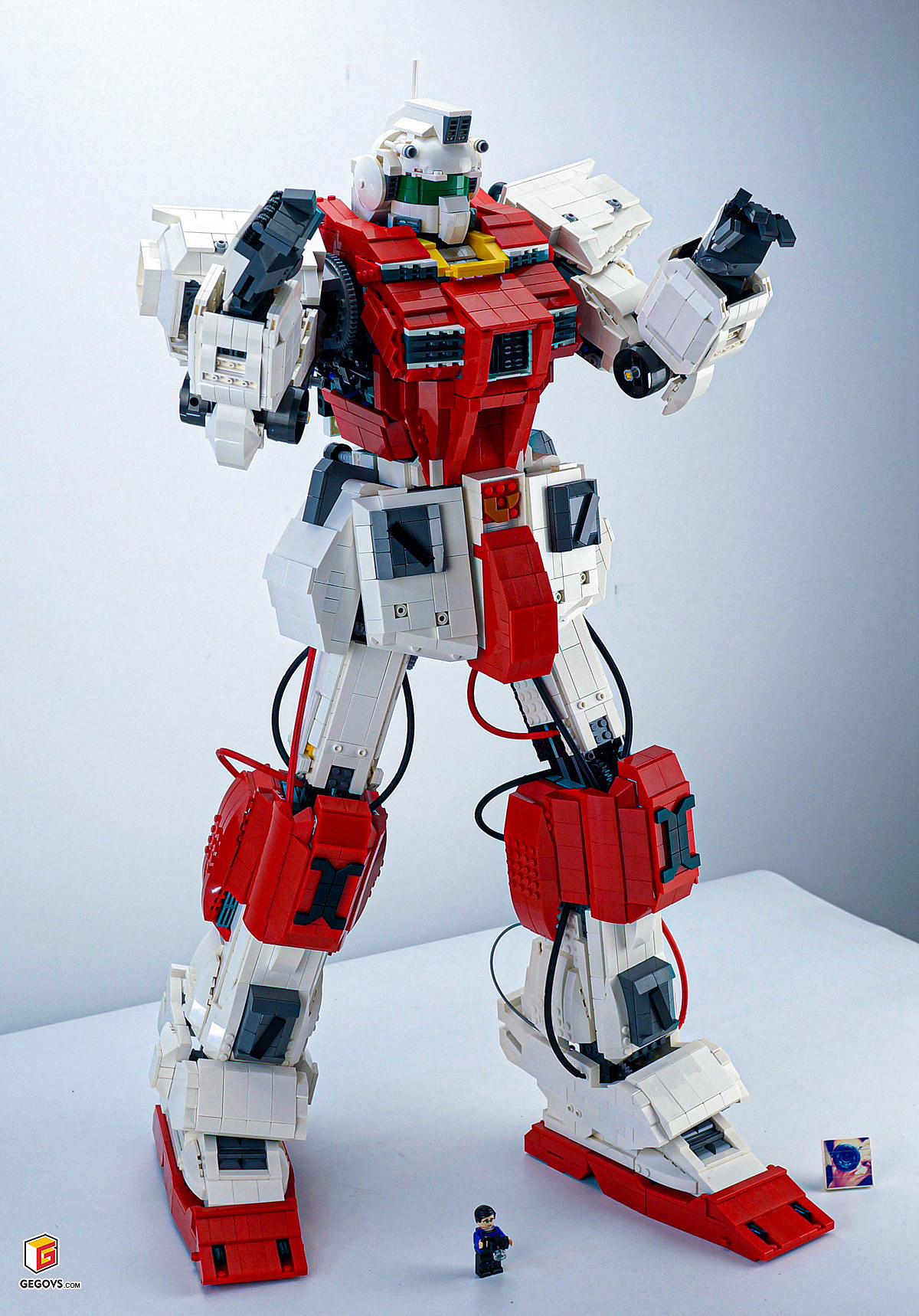 下半年乐高作品:高达,农场,水乡桥韵,城堡,萌牛等