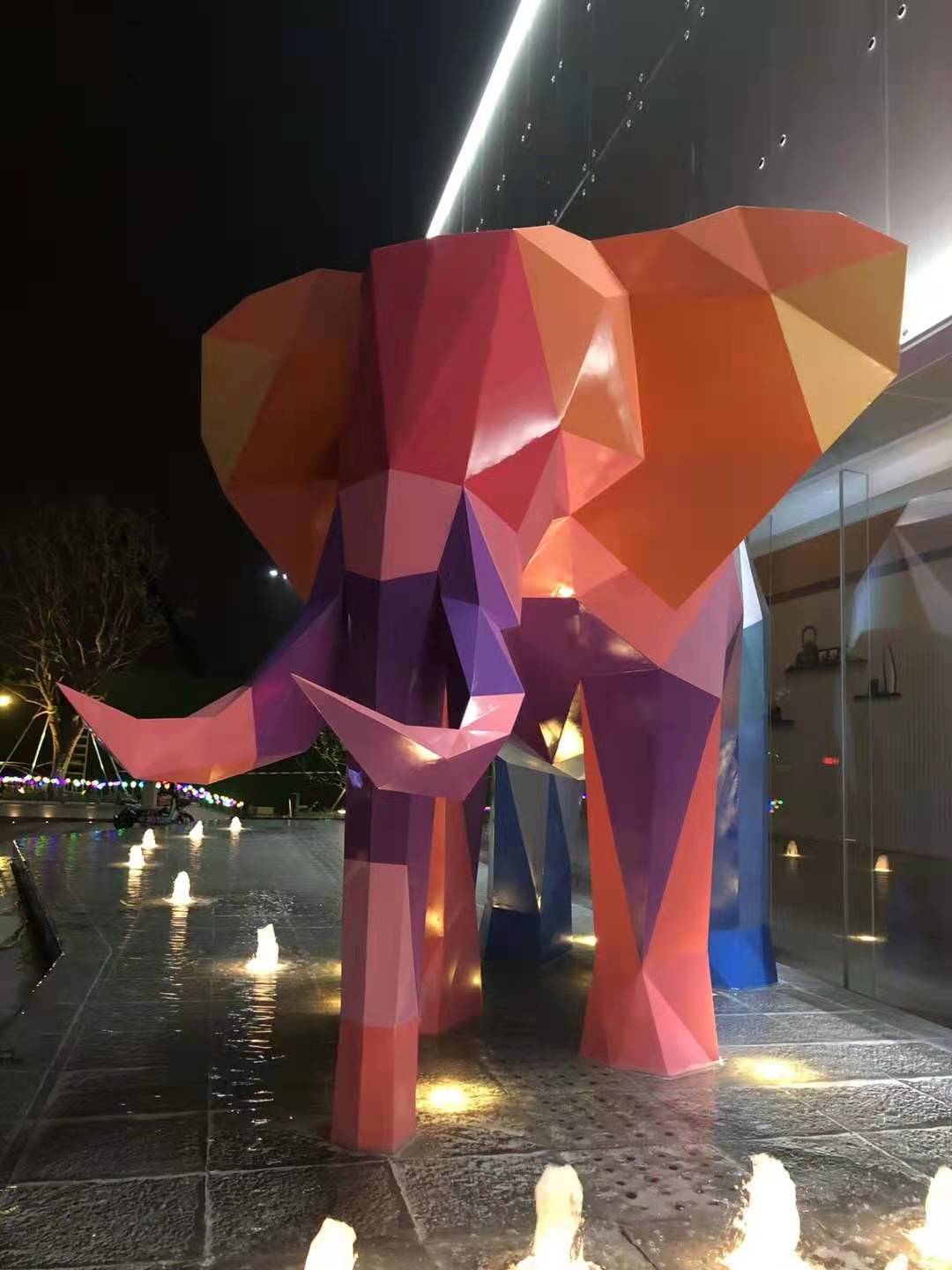 广场标志性不锈钢大象造型雕塑彩绘不锈钢几何动物雕塑