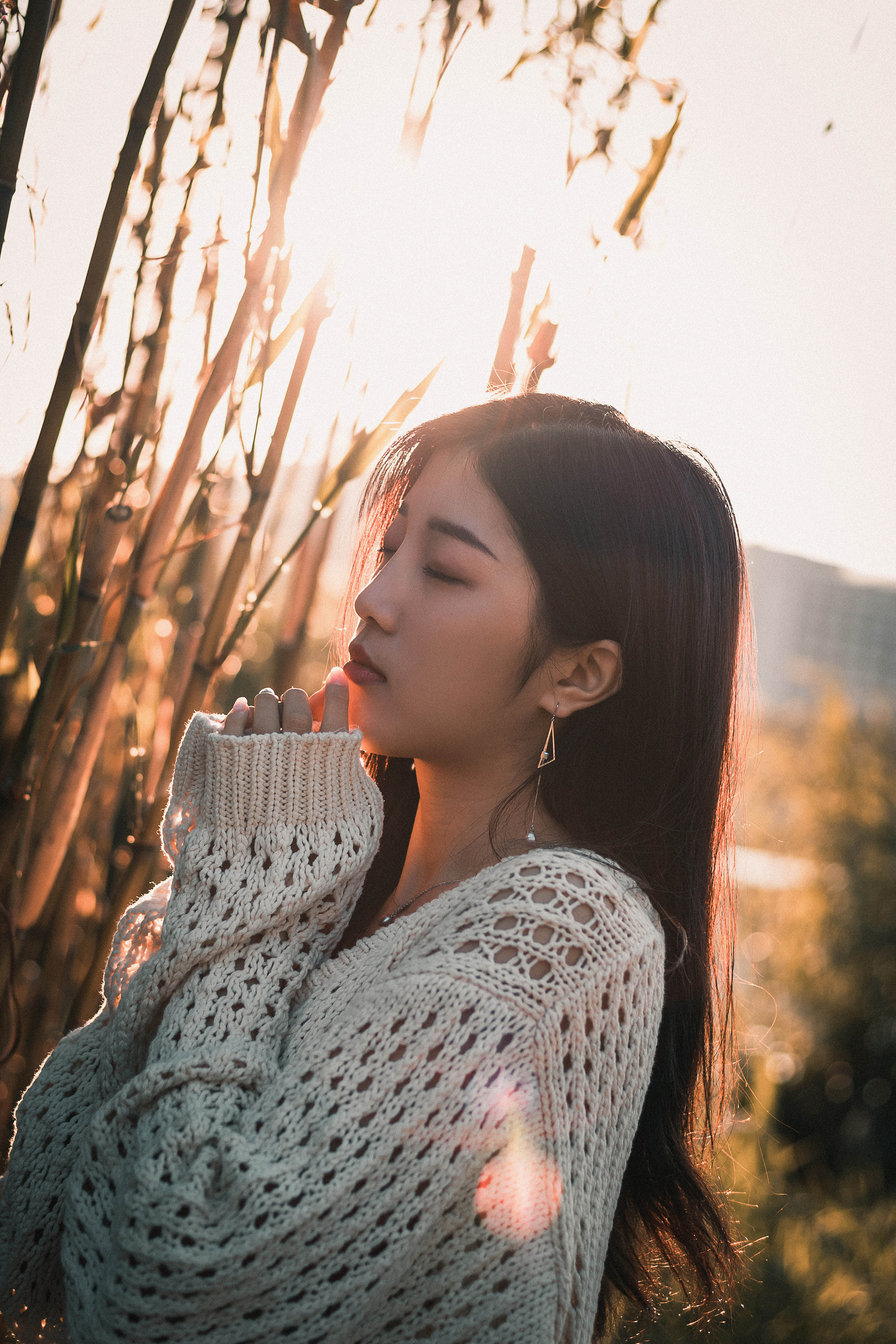 伫立黄昏,寻粥可温|摄影|人像摄影|摄影师小恰 - 原创作品 - 站酷