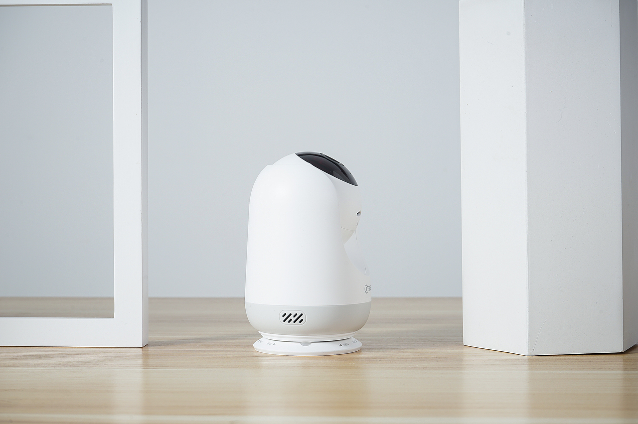 little &cute smart cameras
