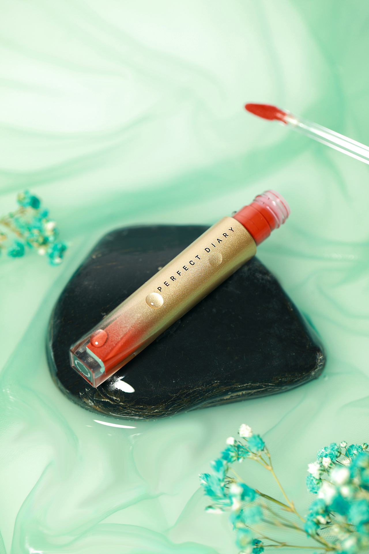 唇釉场景图——一点点意境