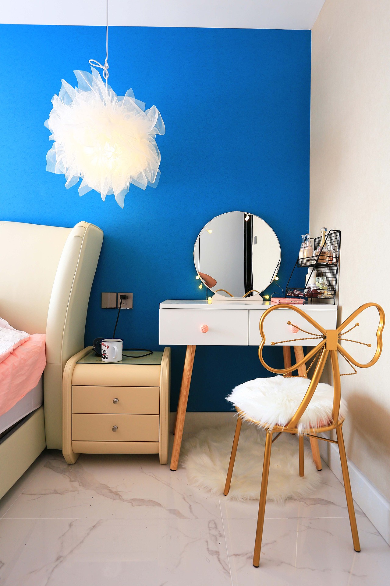 设计主题:不妥协的黑与白