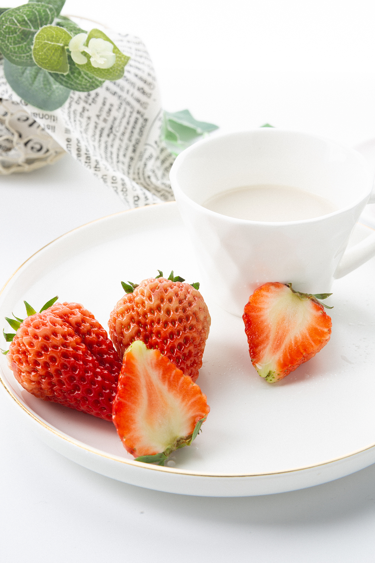 早餐与奶油草莓🍓🎬