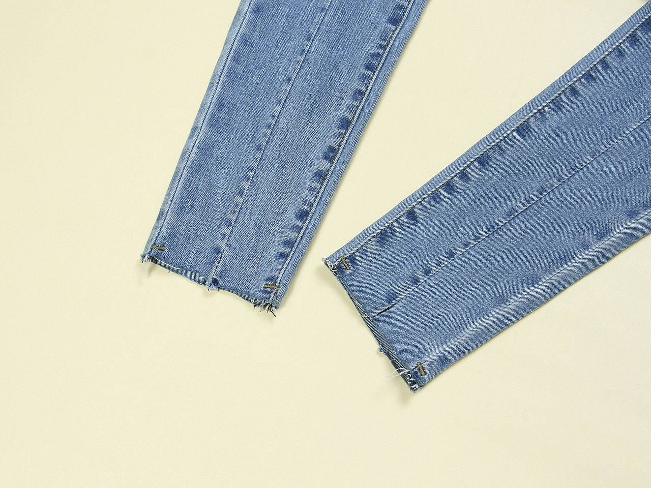 淘宝牛仔裤平铺（图ZMTQ5MjYxODQ0） - 产品摄影 - 站酷设计师_MrDeng_原创素材 - 站酷ZCOOL