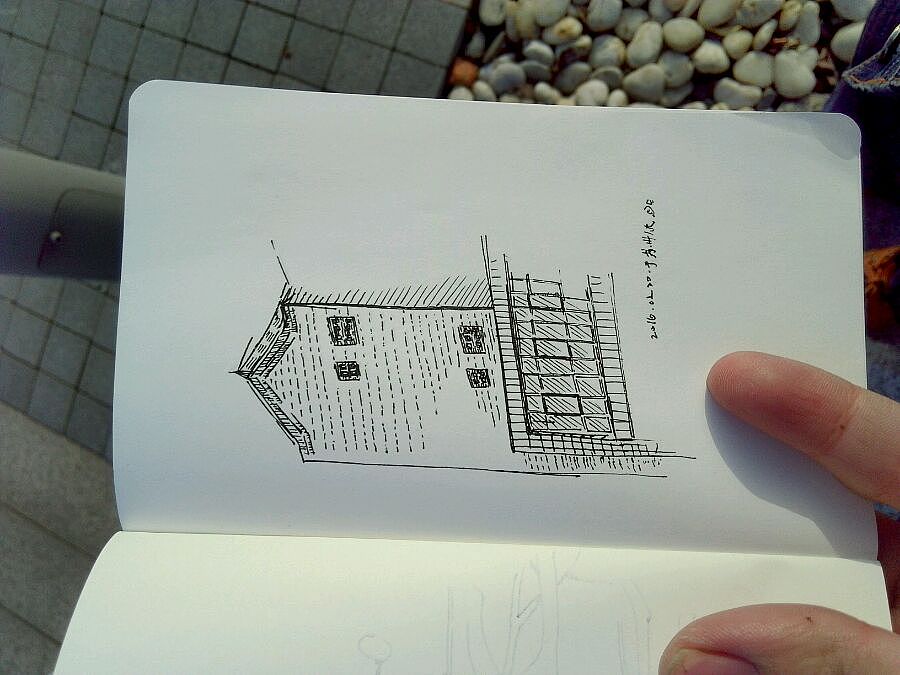 向许多大神学习，兜里装着的小本子。