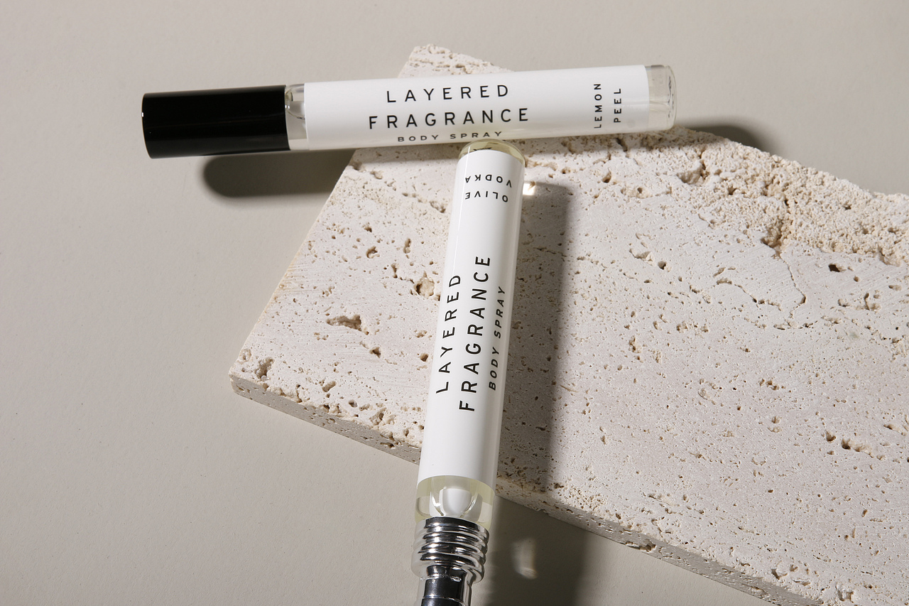 香水：love is blind（图ZMjgyOTg1MzUy） - 产品摄影 - 站酷设计师子涵Zian原创素材 - 站酷ZCOOL