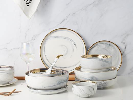 九月，請對我的同行好一點（個人主頁-ZMzAwODMyOTY=） - 產(chǎn)品攝影 - 站酷設(shè)計師九漏魚1號原創(chuàng)素材 - 站酷ZCOOL