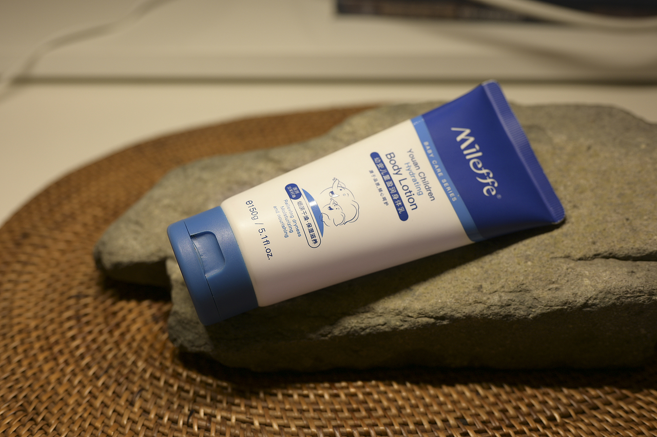 静物拍摄洗面奶