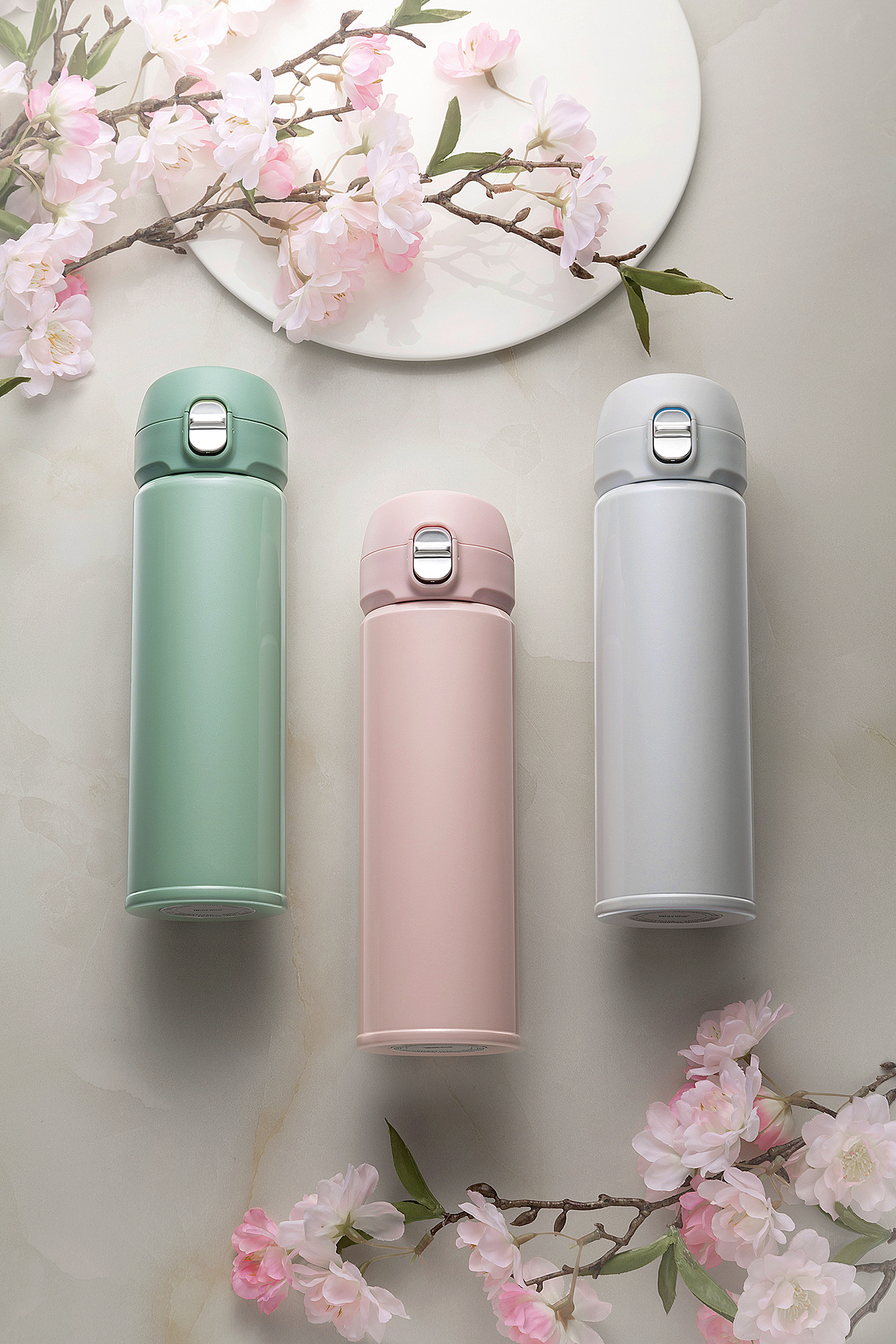 泰度弹跳盖杯拍摄。