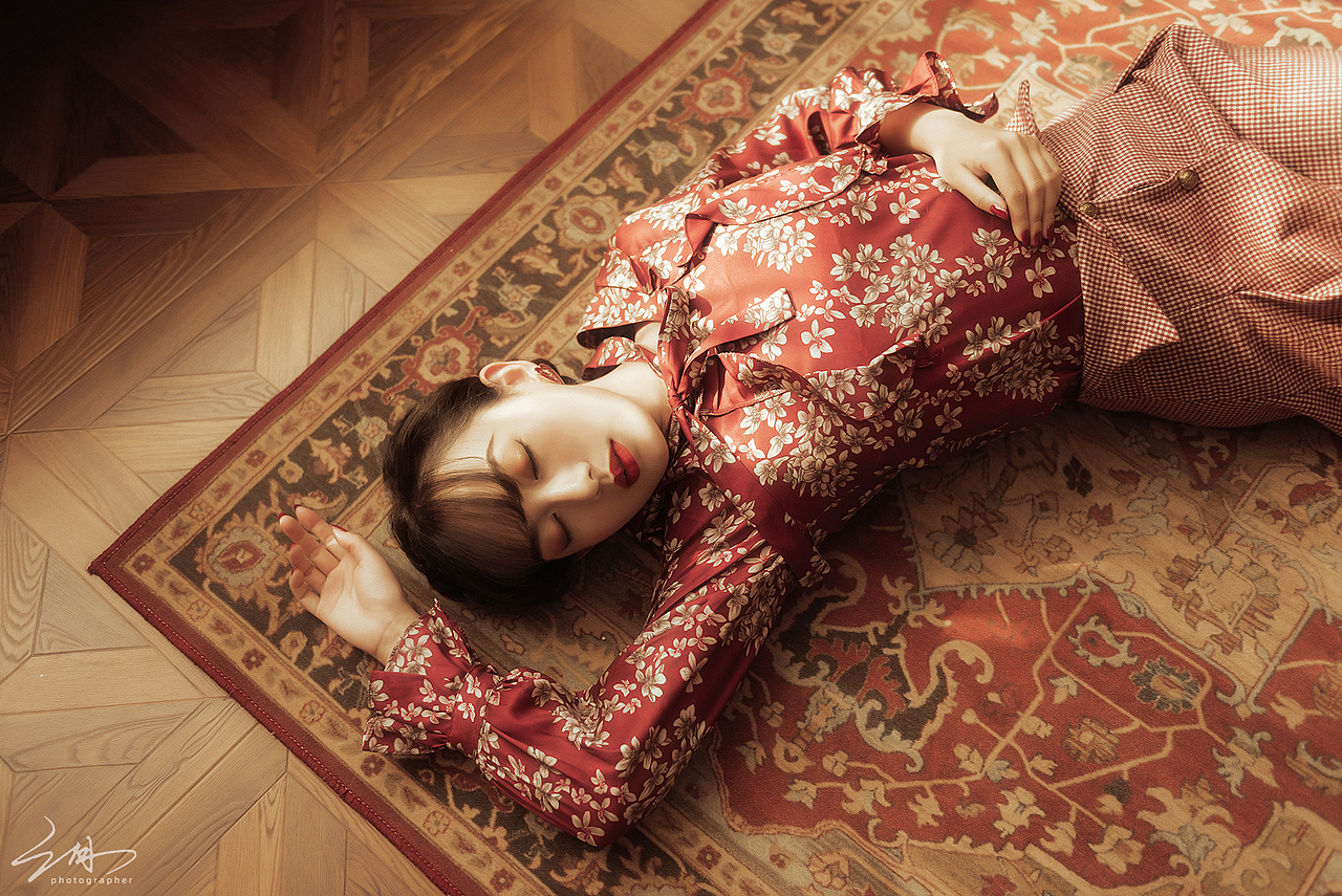 卷珠帘（图ZMjI4MTQ4Mzky） - 人像摄影 - 站酷设计师三月say原创素材 - 站酷ZCOOL