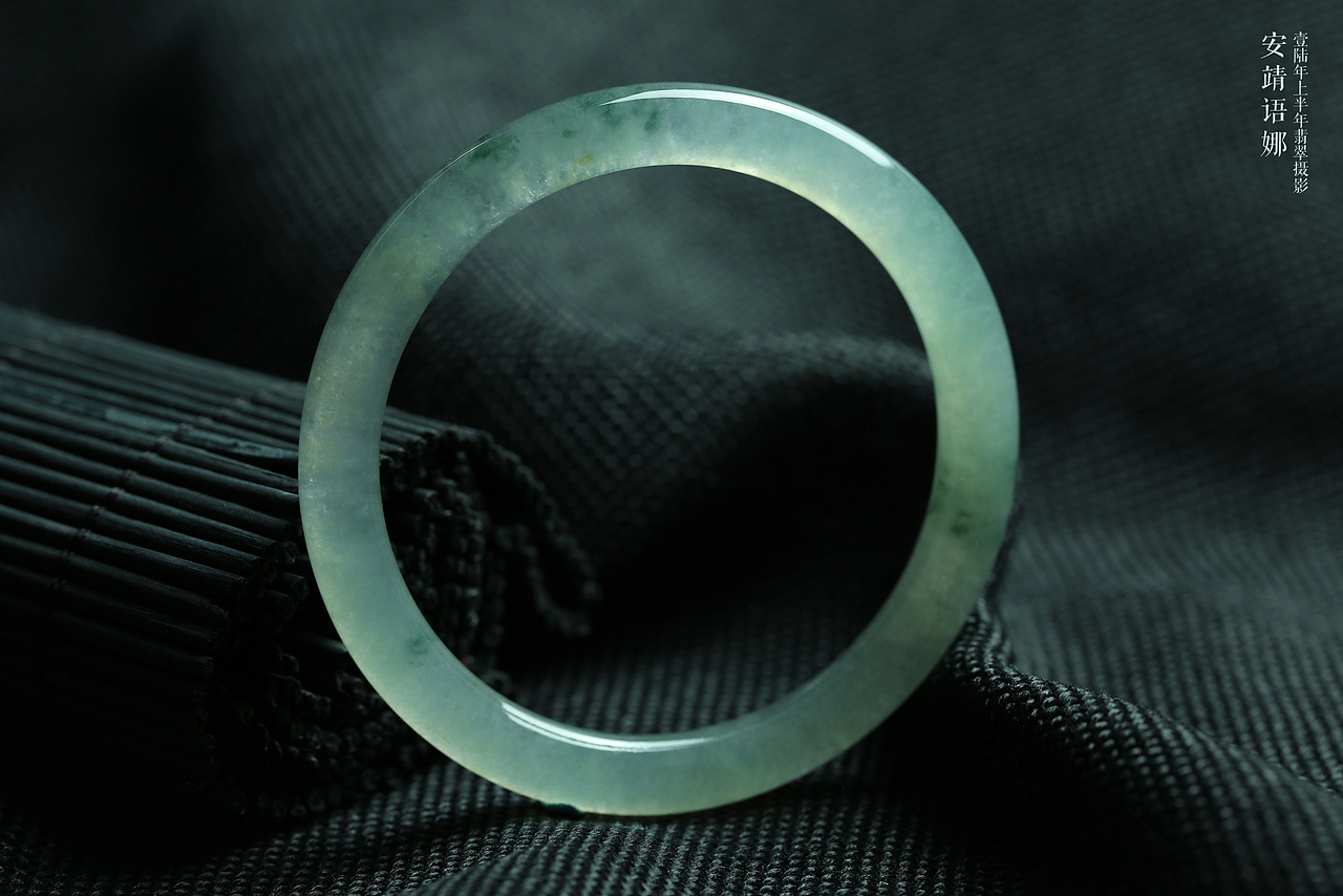 2016上半年翡翠合集 | 静物珠宝翡翠产品摄影|修图后期|淘宝产品|戒指吊坠项链耳环（图ZNTM3NzA4NjQ=） - 产品摄影 - 站酷设计师annablle原创素材 - 站酷ZCOOL