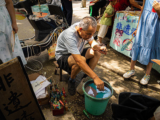 来一个大碗滴辣子多滴油泼棍棍面