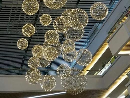 商业地产美陈中庭灯球吊饰定制工厂铭星专业商场美陈